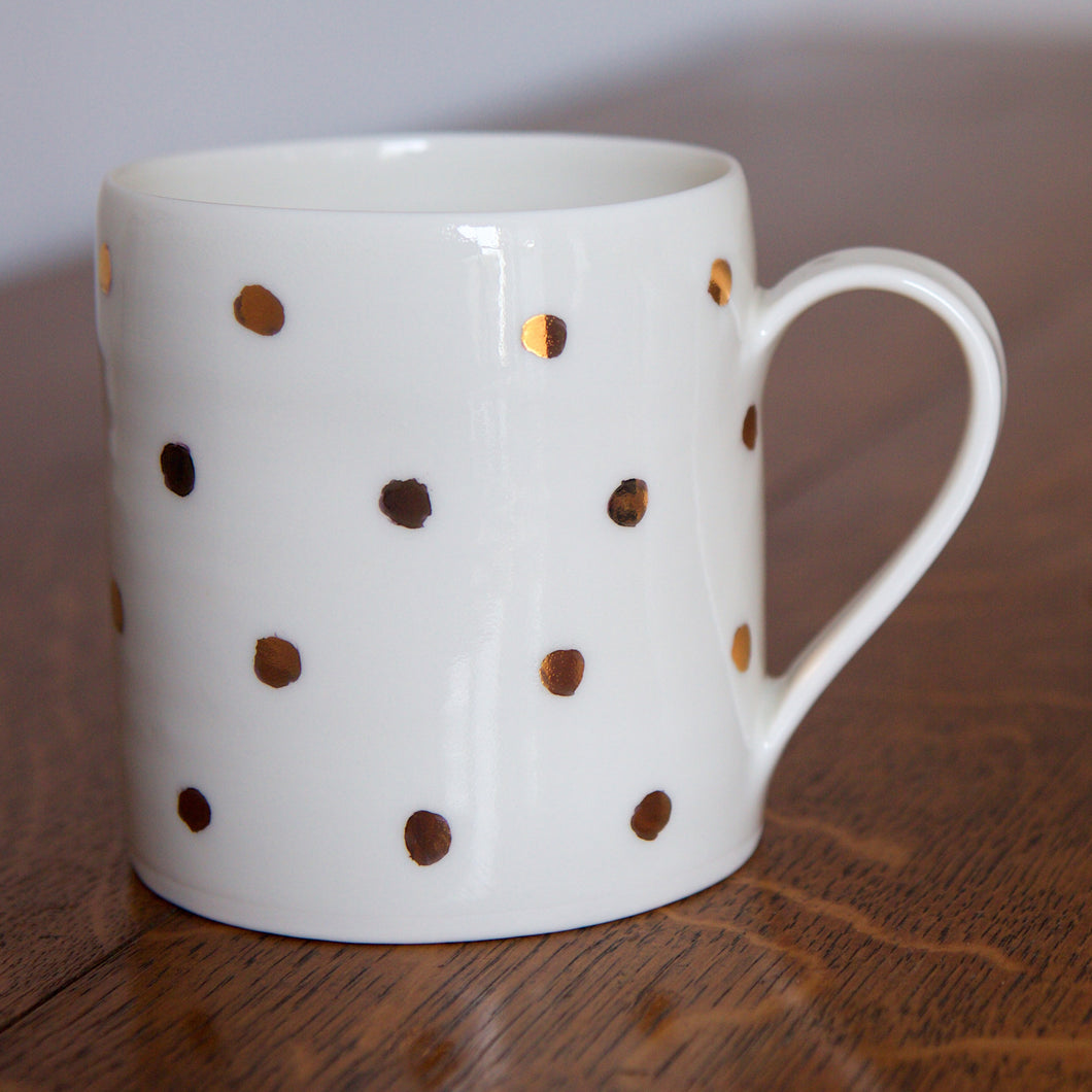 Gold Lustre porcelain mug with small spots