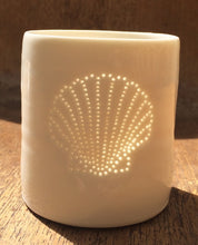 Load image into Gallery viewer, Fan Shell mini porcelain tealight holder
