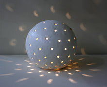 Load image into Gallery viewer, Luna Snowball Light - Small Glazed