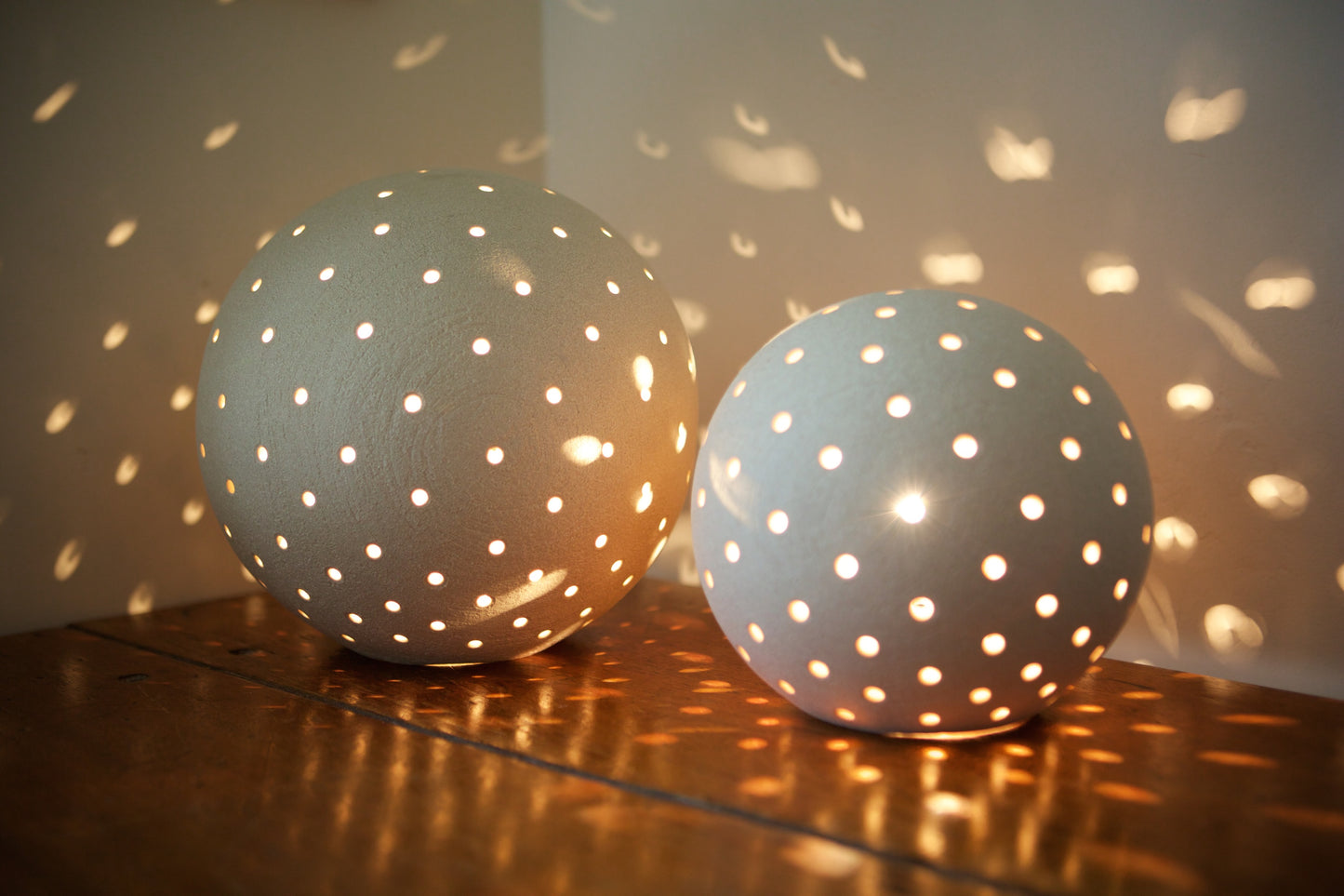Luna Snowball Light - Large Textured Finish