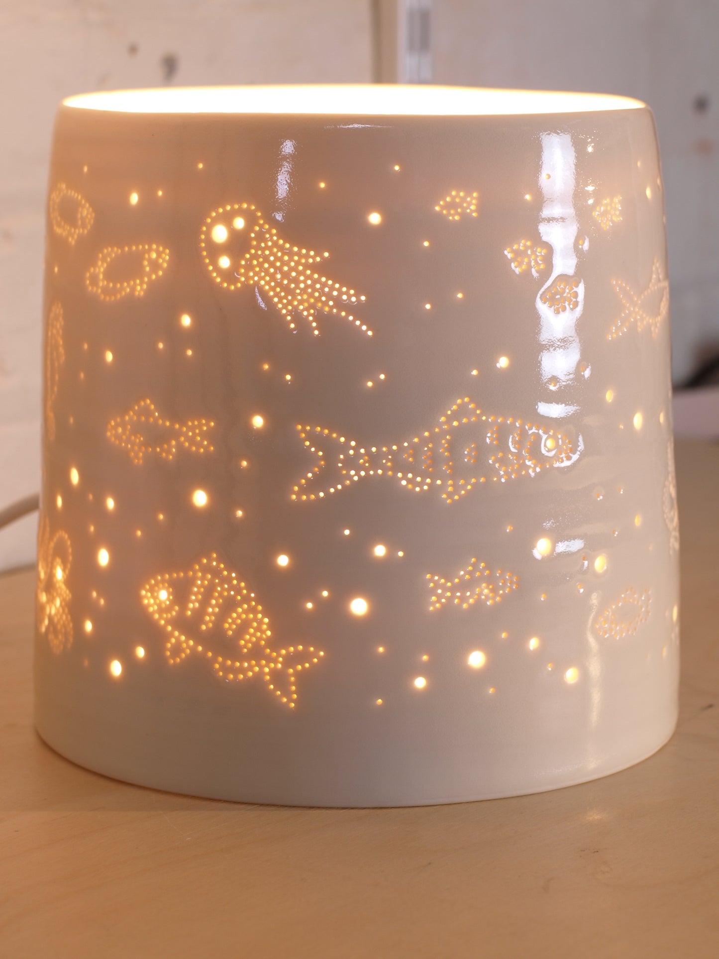 Shoal porcelain lamp
