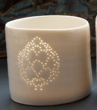 Load image into Gallery viewer, Natural glazed porcelain tealight candle holder, with a design of an artichoke. Handmade. Foodie gift.
