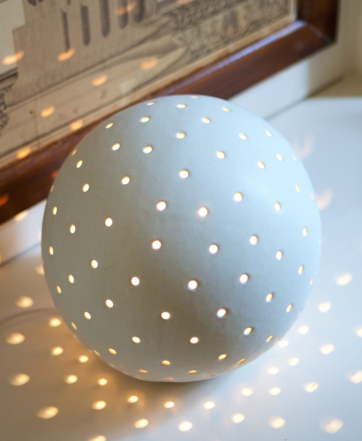 Luna Snowball Light - Large Glazed